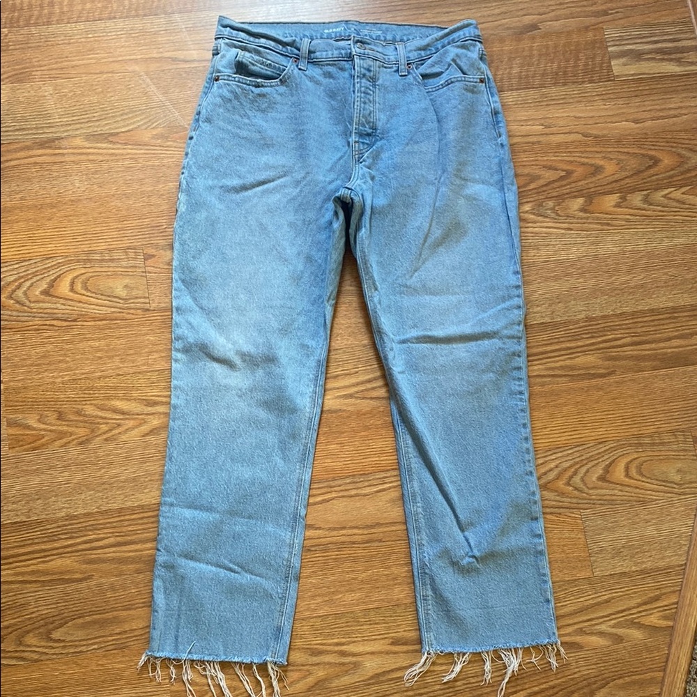 Old Navy Women’s High-Rise Slouchy Straight Jeans